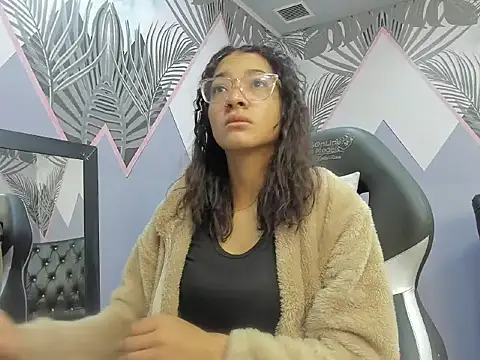 Snapshot of Jadde_Greyy_ chatting on 12.14.25 Jadde Greyy online show from 12.14.25