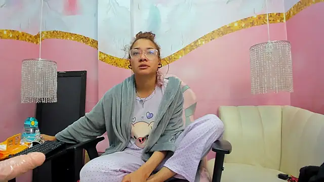 Jadde Greyy  online show from 04.19.26