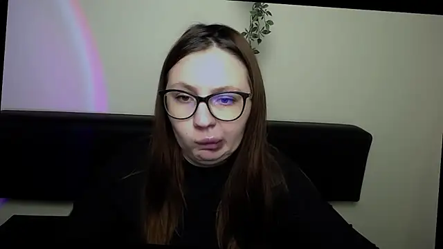 LiliaErmi online show from 04.14.26