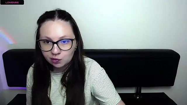 Snapshot of LiliaErmi chatting on 06.05.26 LiliaErmi online show from 06.05.26