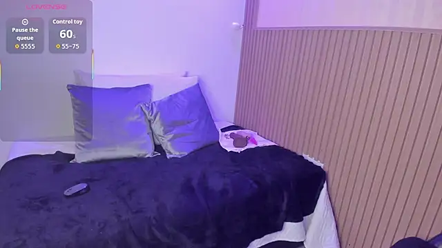 Snapshot of persefone_sky chatting on 02.06.26 persefone sky online show from 02.06.26