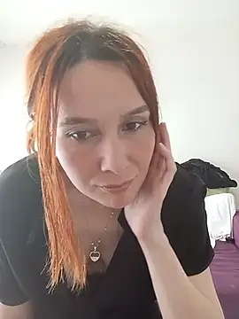 Snapshot of Atwsliiikizilll chatting on 06.18.26 Atwsliiikizilll online show from 06.18.26
