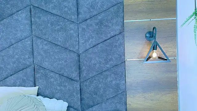 Miia Anderson online show from 03.30.26