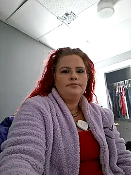 Snapshot of Goddessalizeee chatting on 12.17.25 Goddessalizeee online show from 12.17.25