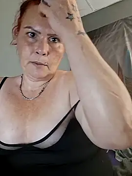 Snapshot of Goddessalizeee chatting on 06.15.26 Goddessalizeee online show from 06.15.26