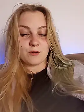 Snapshot of RebeFucksonn chatting on 06.12.26 RebeFucksonn online show from 06.12.26