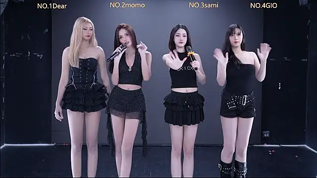 Snapshot of G-Velvet chatting on 12.15.25 G-Velvet online show from 12.15.25