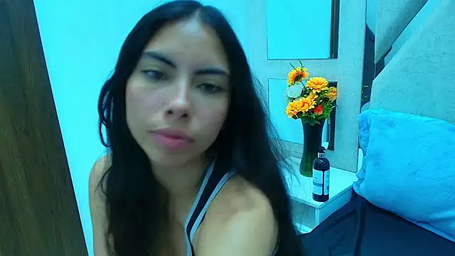 Snapshot of Alana_Hotterr chatting on 03.17.26 Alana Hotterr online show from 03.17.26