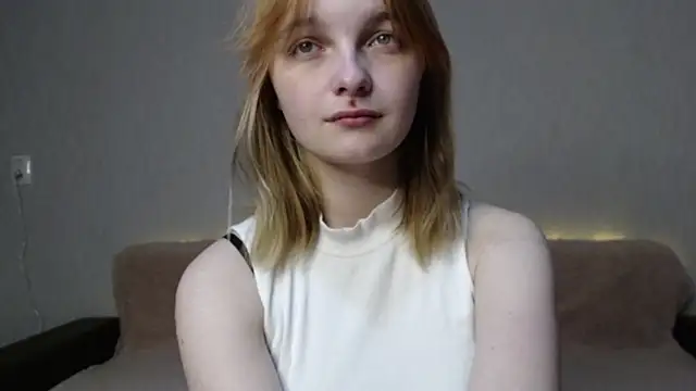 Snapshot of Catherine_Walker chatting on 12.18.25 Catherine Walker online show from 12.18.25