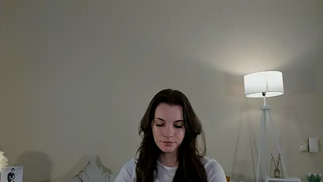 VivienReza online show from 12.18.25