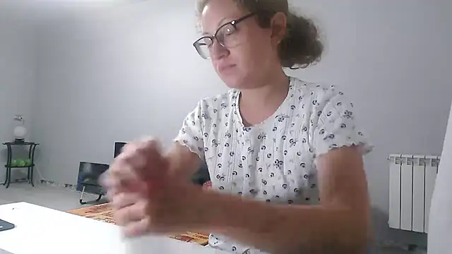 Snapshot of Alice_newhome chatting on 07.12.26 Alice newhome online show from 07.12.26