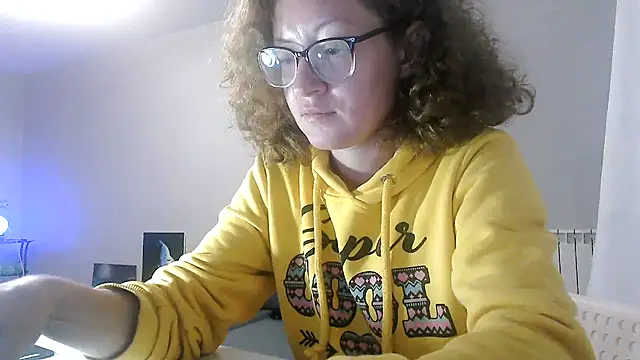 Snapshot of Alice_newhome chatting on 07.17.26 Alice newhome online show from 07.17.26