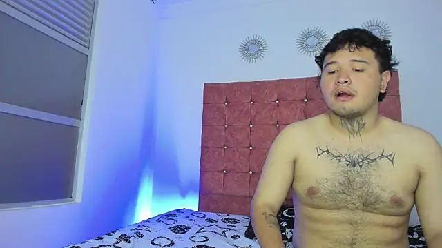 Beele and Evie online show from 01.05.26