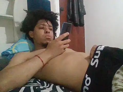 alejandro31727 online show from 12.14.25