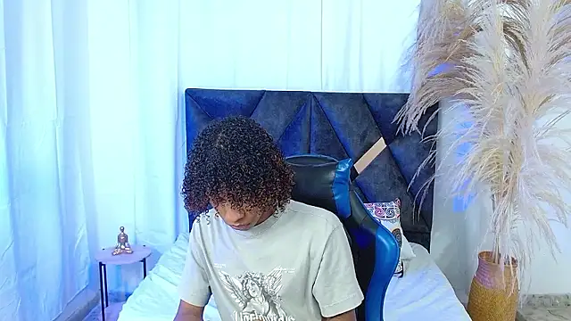 angelll18  online show from 01.10.26