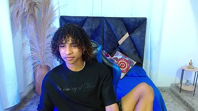angelll18  online show from 06.06.26