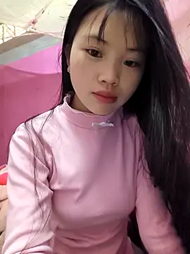 Quieny-x online show from 12.20.25