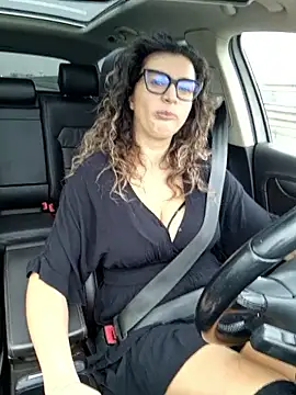 Snapshot of MiraBennet chatting on 02.16.26 MiraBennet online show from 02.16.26