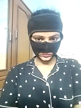 Snapshot of smita_telugu chatting on 12.14.25 smita telugu online show from 12.14.25