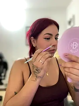 Snapshot of Zarahs_Blare1 chatting on 12.22.25 Zarahs Blare1 online show from 12.22.25