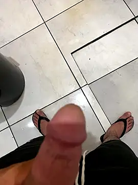 Snapshot of Rafa81834 chatting on 12.14.25 Rafa81834 online show from 12.14.25