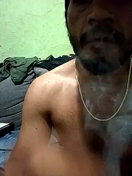 Snapshot of manqbhj chatting on 12.14.25 manqbhj online show from 12.14.25