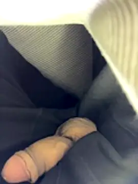 Snapshot of lion_kun chatting on 12.16.25 lion kun online show from 12.16.25