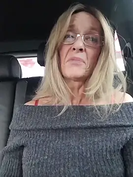 Snapshot of Sacha_Scorp chatting on 02.27.26 Sacha Scorp online show from 02.27.26