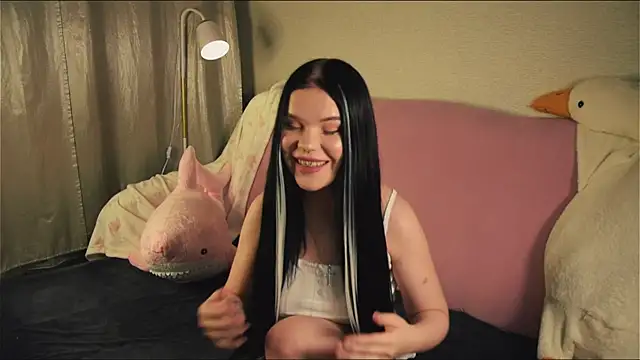 PinkSharky online show from 12.15.25