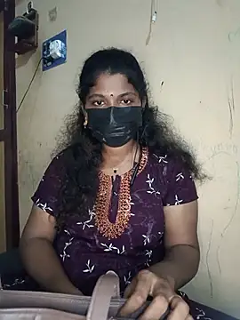 Snapshot of tamilsaisree chatting on 06.21.26 tamilsaisree online show from 06.21.26