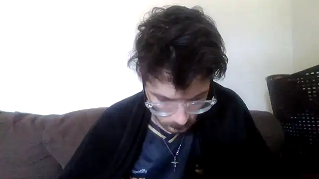 Snapshot of atreus69big chatting on 05.06.26 atreus69big online show from 05.06.26