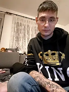 Snapshot of hotchris0708 chatting on 12.16.25 hotchris0708 online show from 12.16.25