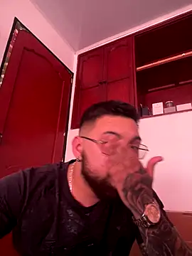 JCardona69 online show from 12.14.25