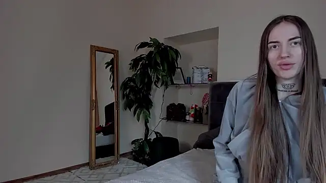 Snapshot of AdrianaCult chatting on 01.10.26 AdrianaCult online show from 01.10.26