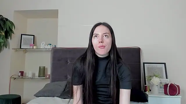 Snapshot of AdrianaCult chatting on 02.21.26 AdrianaCult online show from 02.21.26