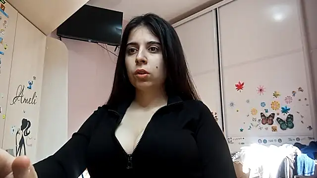 Snapshot of WaltraudPattie chatting on 02.04.26 WaltraudPattie online show from 02.04.26