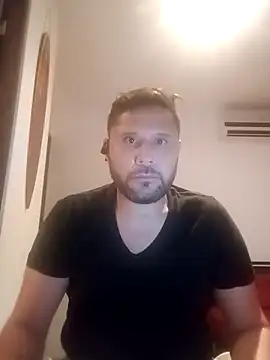 Snapshot of Doghg_13765bb chatting on 12.15.25 Doghg 13765bb online show from 12.15.25