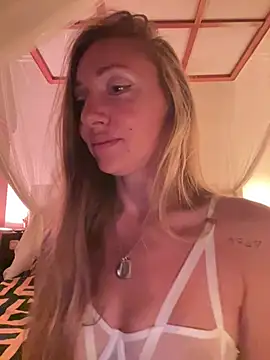 OpheliaRoxx online show from 02.17.26