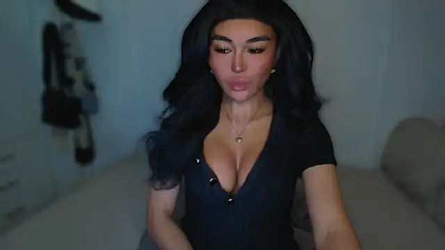 mxshemale ladyboy online show from 03.02.25