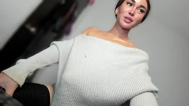 Snapshot of mxshemale_ladyboy chatting on 05.15.26 mxshemale ladyboy online show from 05.15.26