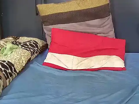 MilkyBoobs24 online show from 12.18.25