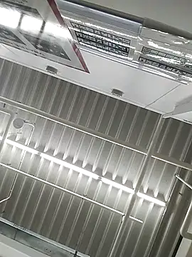 Snapshot of lojza133 chatting on 12.19.25 lojza133 online show from 12.19.25