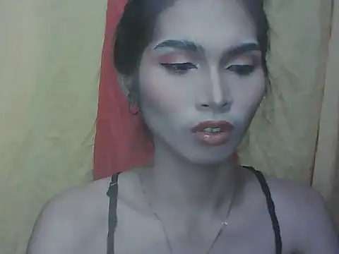 SkinnyBigMonsterCock online show from 12.20.25