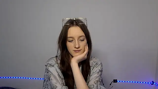 LisaBoddy online show from 01.12.26