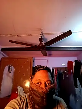 Snapshot of Caterosee chatting on 12.19.25 Caterosee online show from 12.19.25