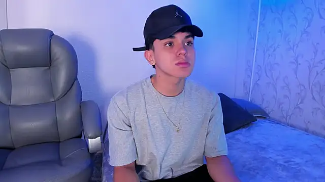  TaylorBlack online show from 04.17.26