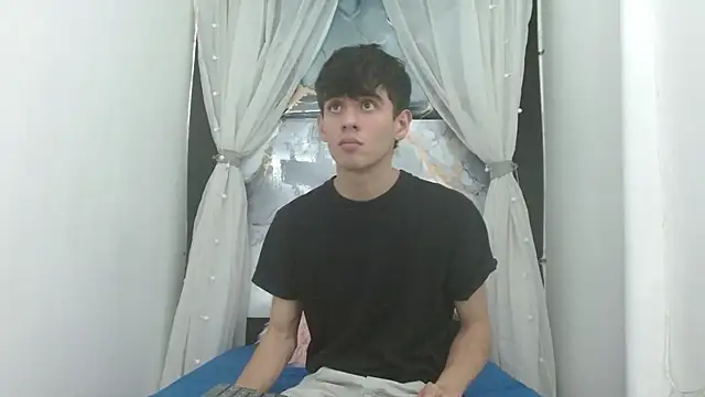 Snapshot of nasty_allam chatting on 12.15.25 nasty allam online show from 12.15.25