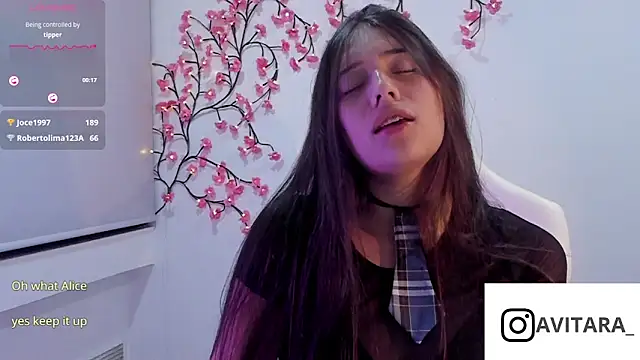 Snapshot of vanesita_ chatting on 05.15.26 vanesita online show from 05.15.26