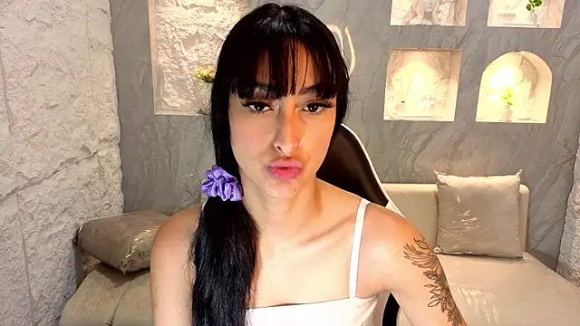 Snapshot of Tifany_Tx chatting on 12.22.25 Tifany Tx online show from 12.22.25