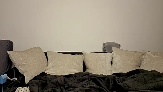 Snapshot of jessica_burnxxx chatting on 12.16.25 jessica burnxxx online show from 12.16.25